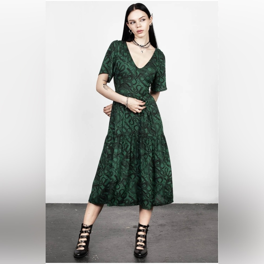 Disturbia‎ Dark Green Patterned Midi Dress